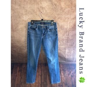 Lucky Brand 🍀 Women’s Sweet n’ straight jeans-Size 4/27-EUC!!